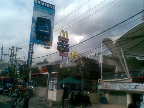 Bali - v Kutě nechybí ani McDonald's
