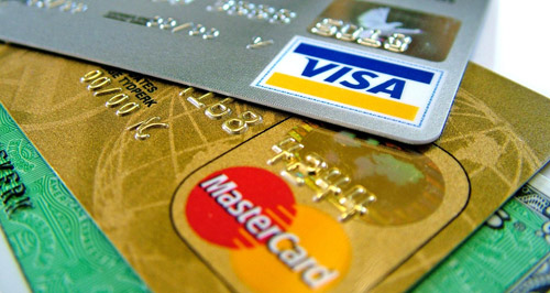 Tak kterou, VISA nebo MasterCard? Nebo snad Maestro?