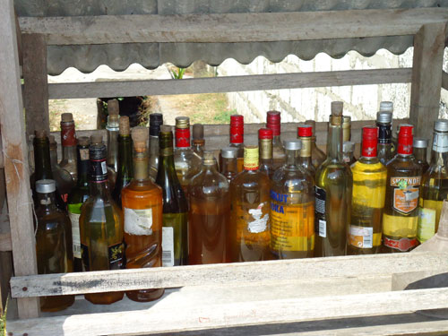 "Litrovky" různých velikostí a tvarů "Litrovky" různých velikostí a tvarů