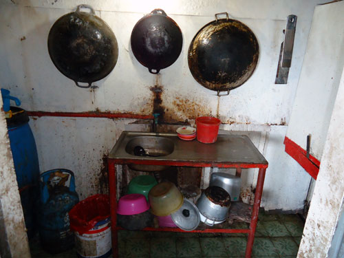 Padang Bai trajekt - lodní kuchyň